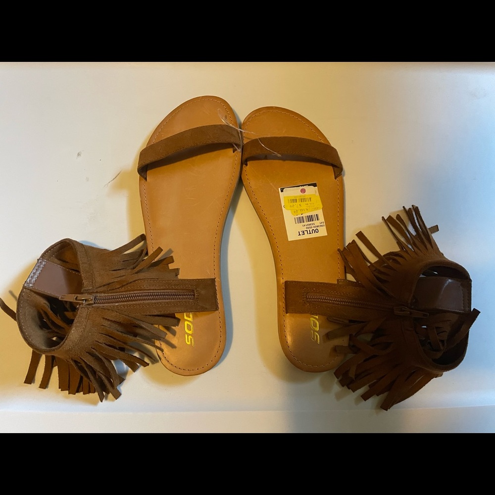 Womens sandals 11